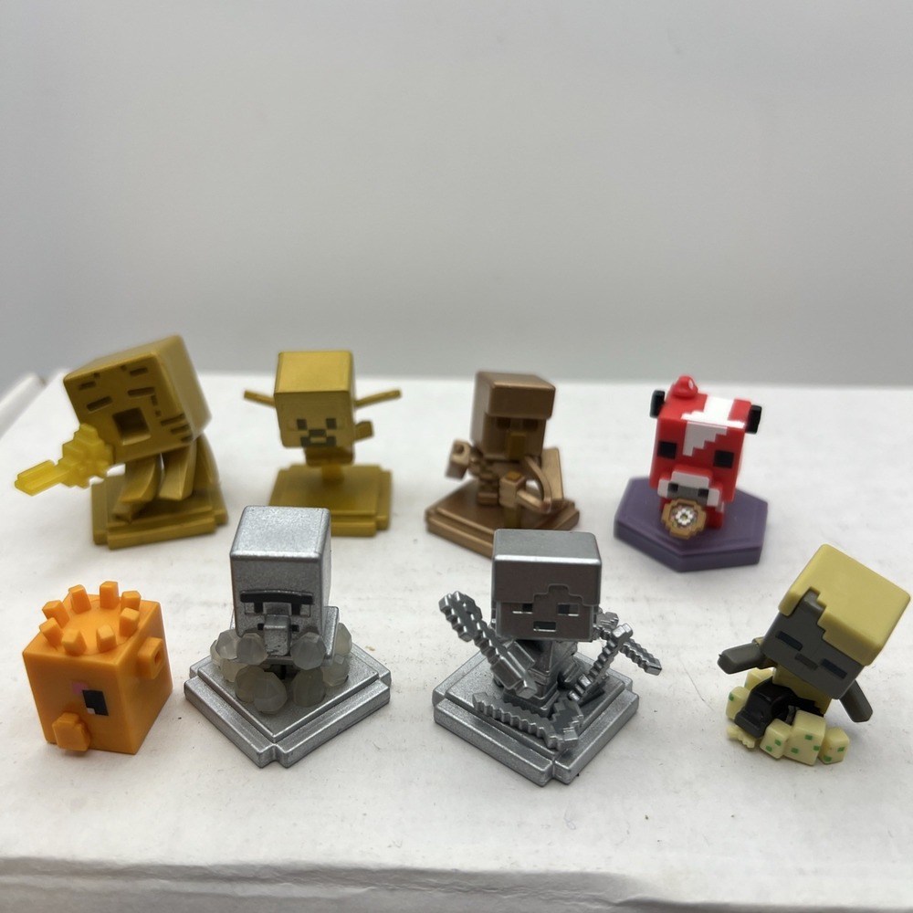 Mattel Minecraft Mini Figures Lot Series 16 Achievement Trophy Set 8 w/ Fox